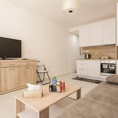 Flexihome Sk - Juzna Trieda Apartman